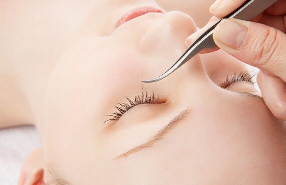 とても軽量で柔らかなデザインに | 千葉でまつげエクステ等をお考えならLashroom L'abeille