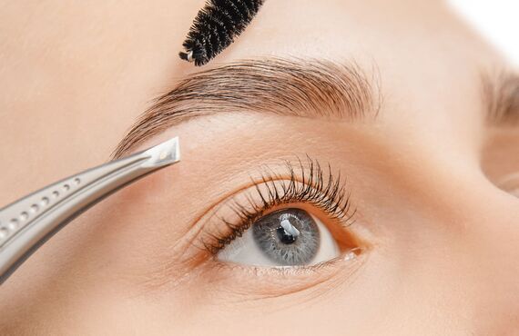 おしゃれに眉毛をデザインいたします | 千葉でまつげエクステ等をお考えならLashroom L'abeille